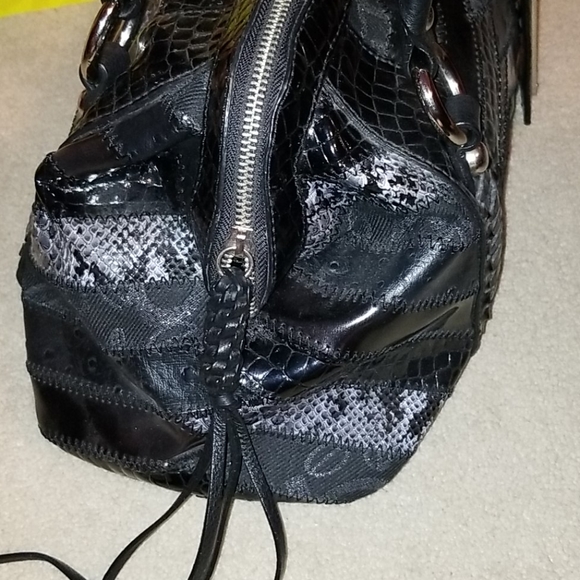 Handbag - Picture 3 of 4